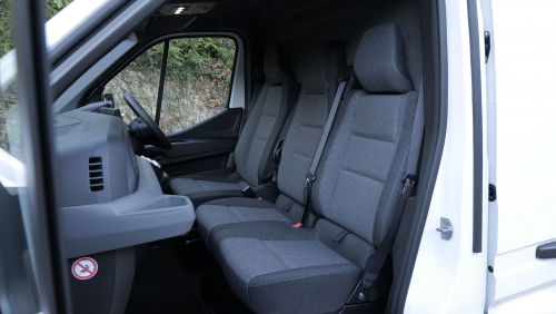 NISSAN INTERSTAR F35 L2 DIESEL 2.0 dci 105ps H2 Tekna Van view 4